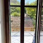Laurus Malia فيلة *